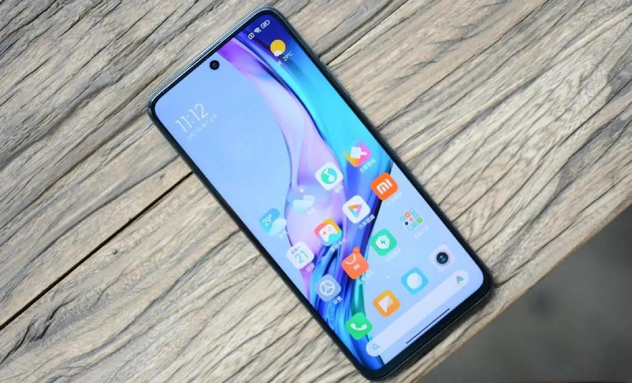 预算3000多一点哪款手机值得入手,推荐几款2000以内值得购买的手机