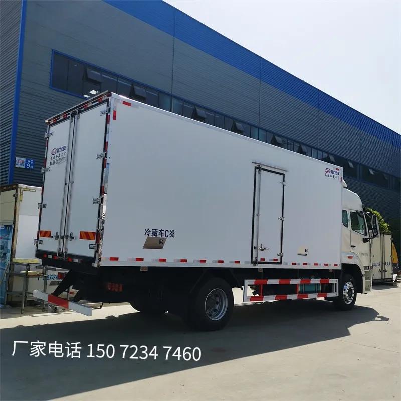 豪瀚6.8米冷藏车,重汽6.8米高顶冷藏车