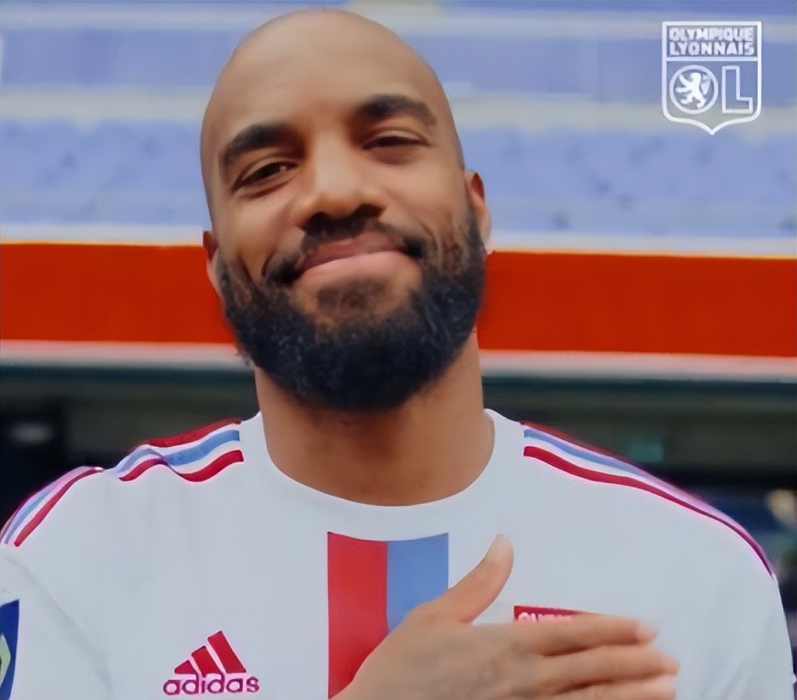 28岁巨星独造27球,25场比赛独造43球的逆天数据