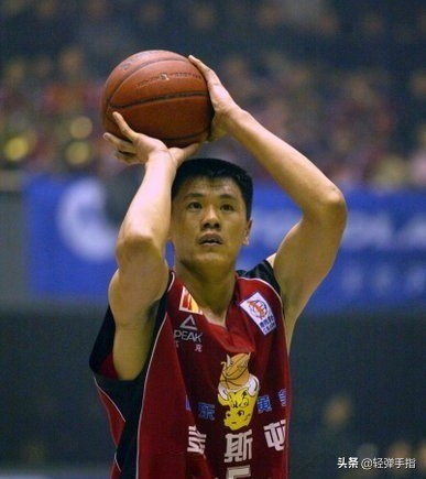 cba刘铁是哪个队主教练,巩晓彬加盟新疆男篮