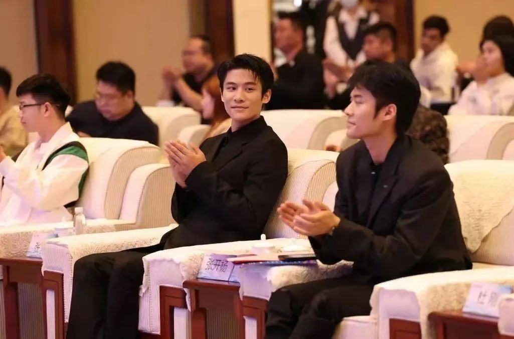 疯狂小杨哥7月入驻tiktok,海外抖音tiktok小杨哥