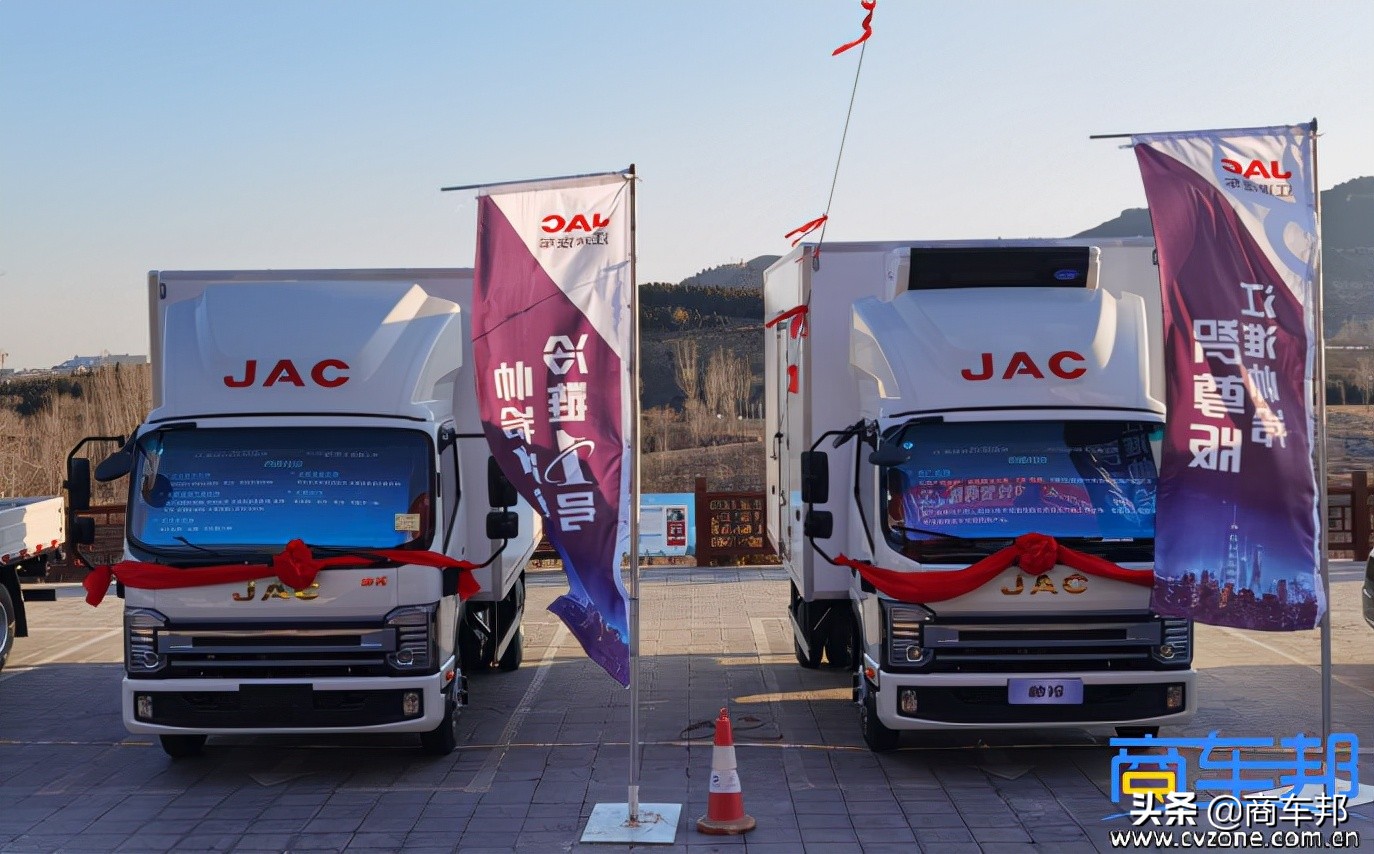 从外观、内饰再到底盘，冷链1号帅铃冰博士到底强在哪里？