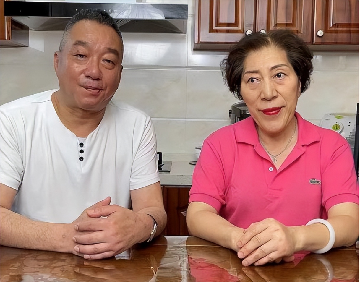 乔任梁母亲走出丧子之痛,乔任梁抑郁症突发情况