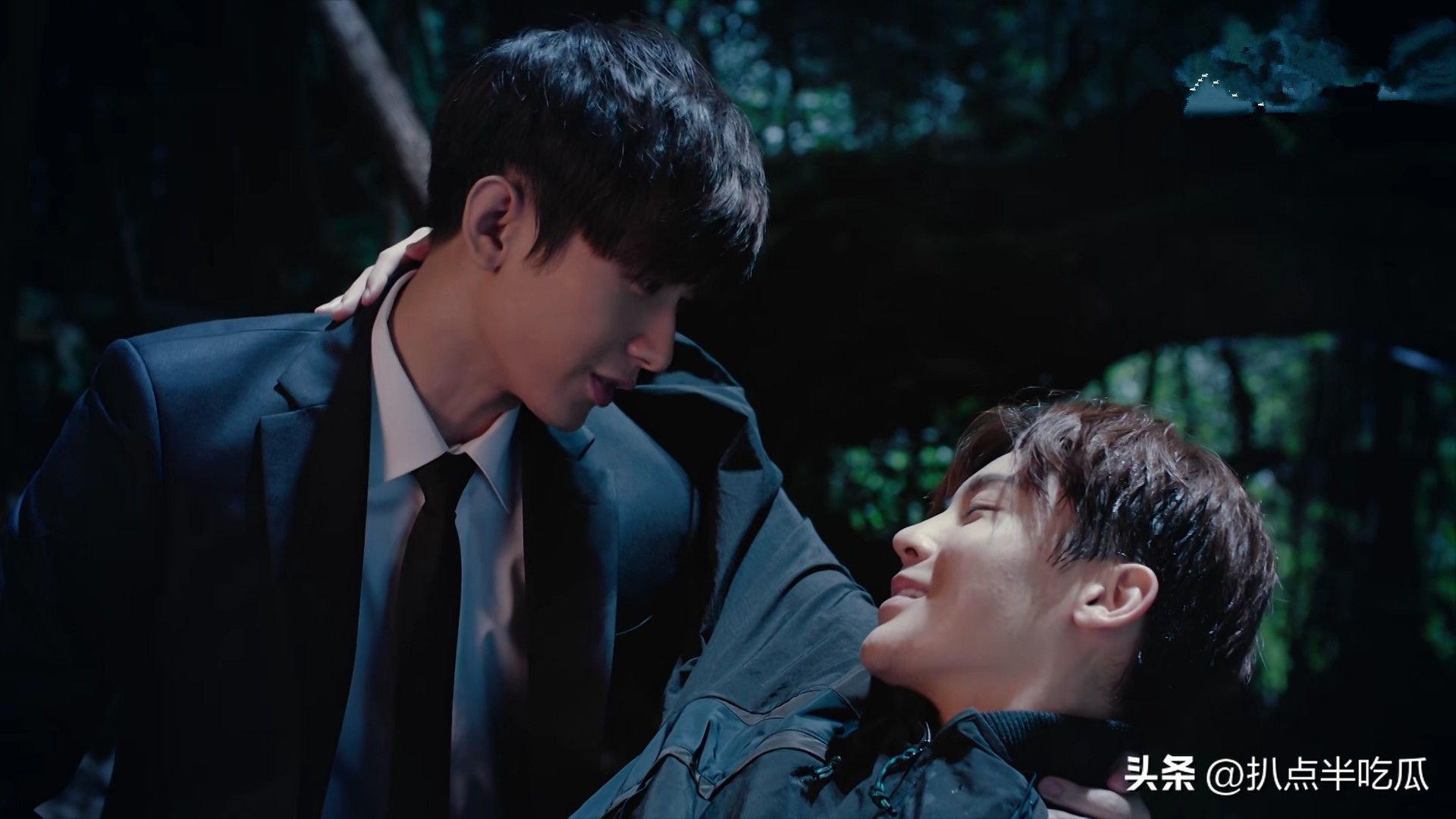 异人之下侯明昊饰结局,异人之下侯明昊被调戏