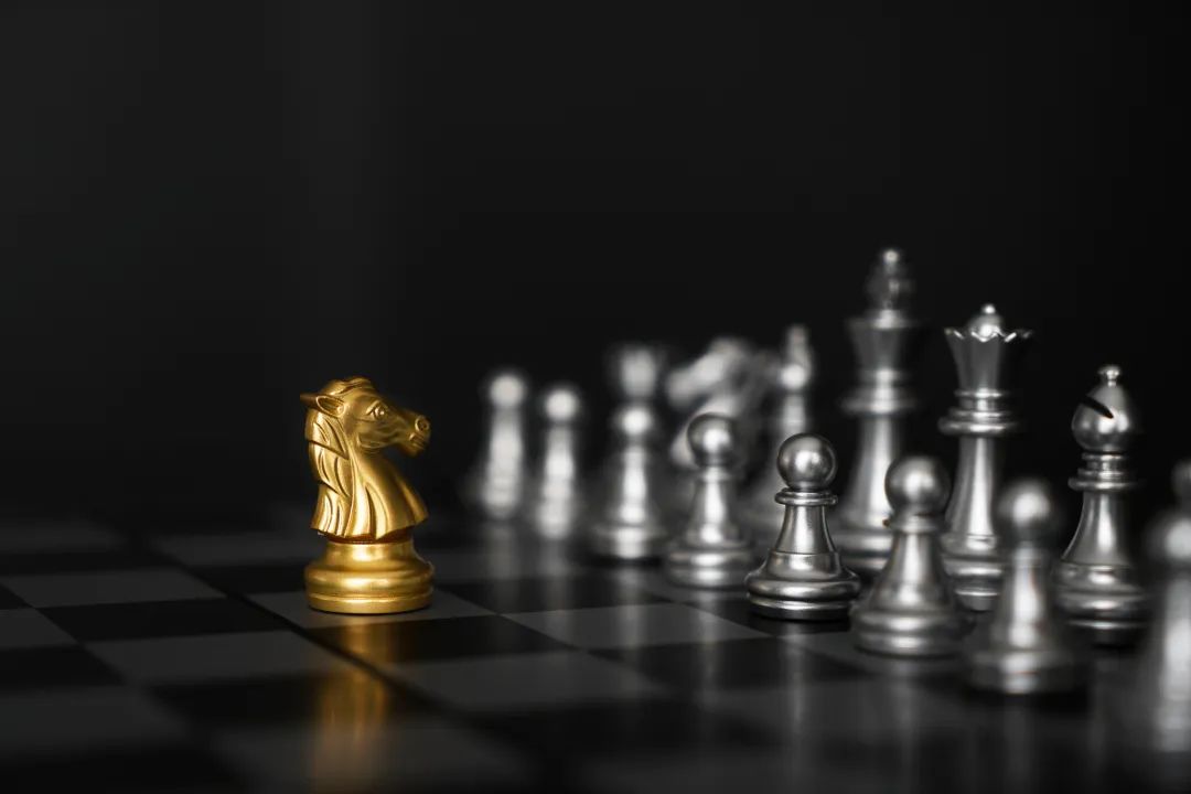 经济下行为什么喜欢买奢侈品,经济下行期奢侈品