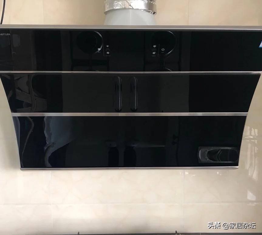 油烟机侧吸和顶侧双吸到底哪个好,油烟机侧吸和顶侧双吸哪个吸力好