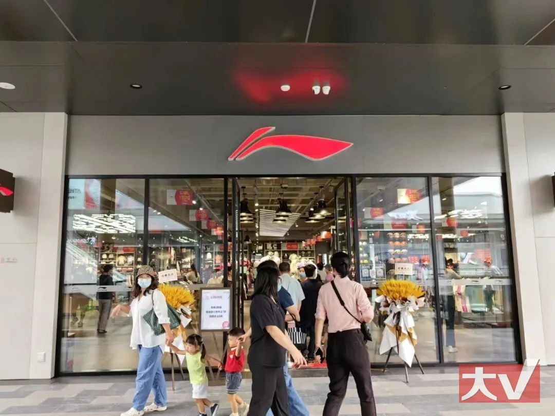 奥特莱斯南宁大牌,奥特莱斯可以玩吗