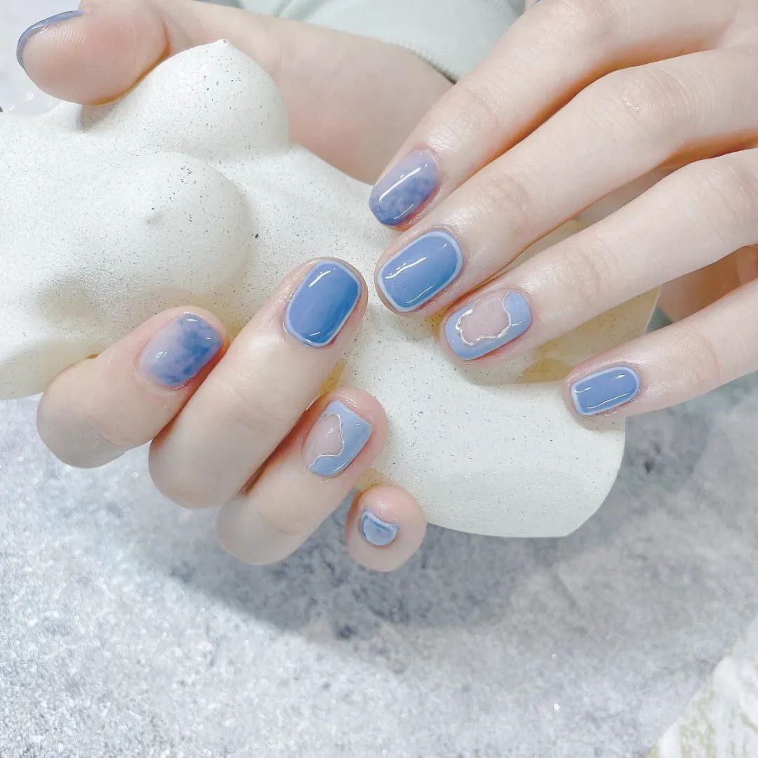 秋冬纯色美甲显白高级跳色高清,夏日美甲显白短甲可爱卡通儿童