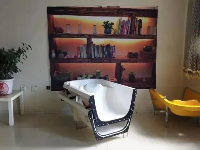 帮老人洗澡多少钱一天,帮老人洗澡这个生意可以做吗