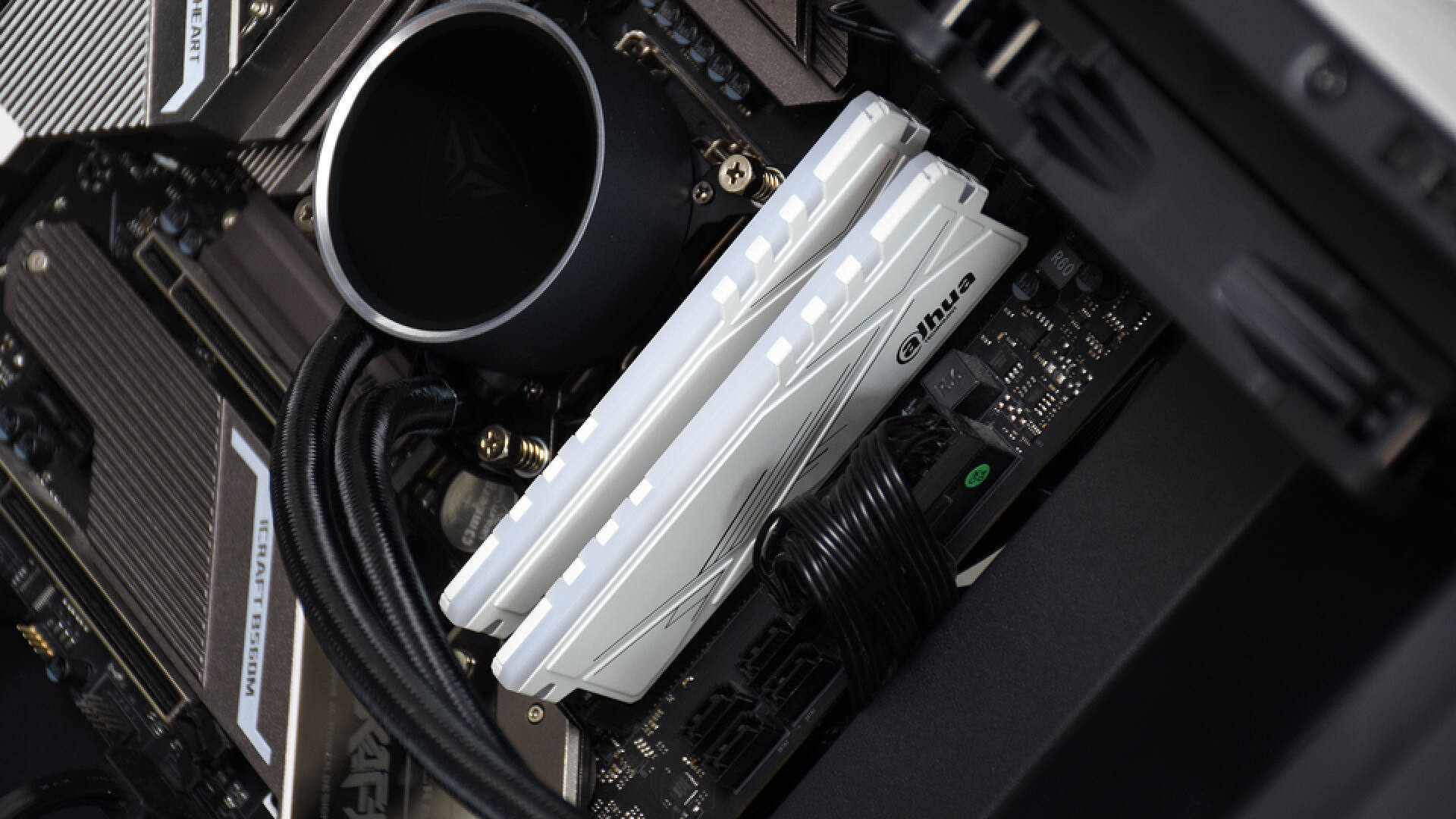 大华c600内存评测,大华3200内存条测评