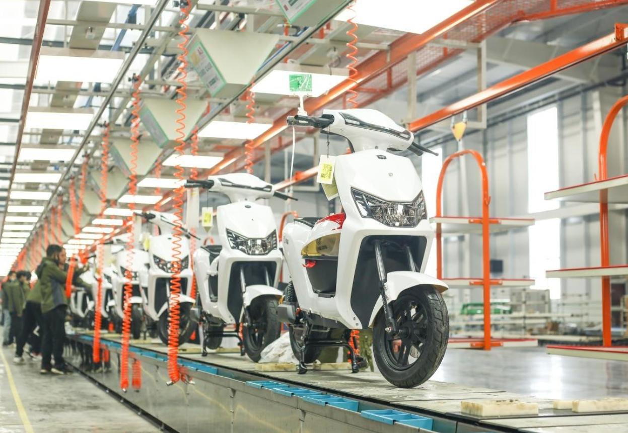 电动车开了一个月后续航降低了,终于知道为什么电动车跑不远了