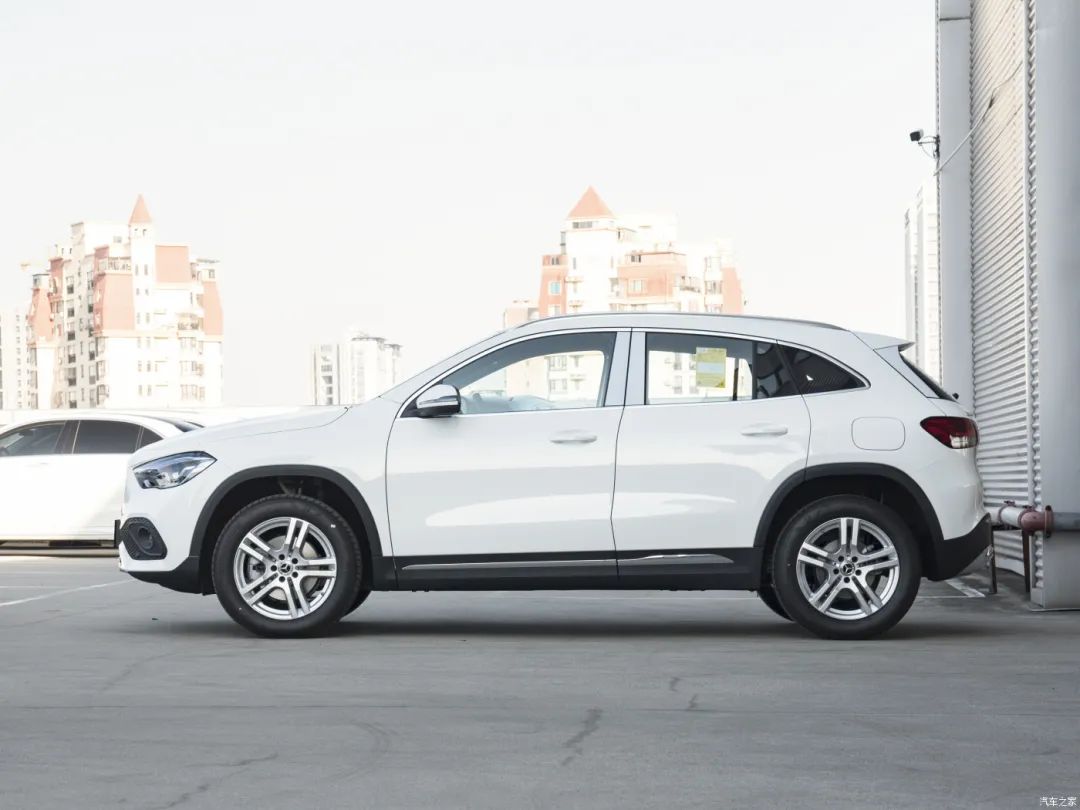 2023款宝马x1和2023奔驰gla哪款好,奔驰gla值得购买吗