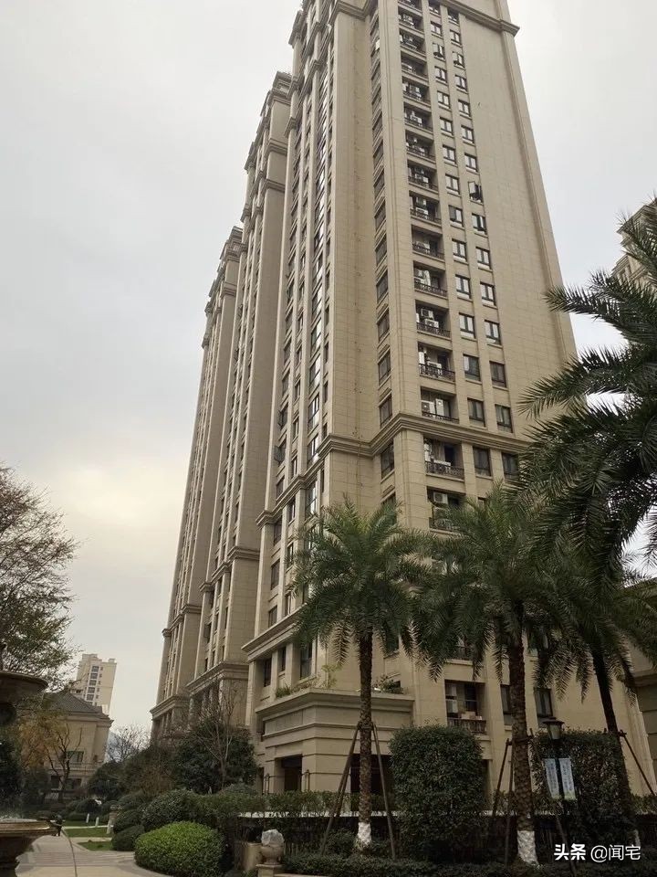 伯爵山庄房价多少一平方,伯爵山庄鸿运房价