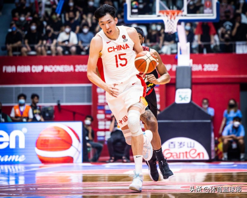 周琦再次失去首发位置,周琦状态低迷引担忧