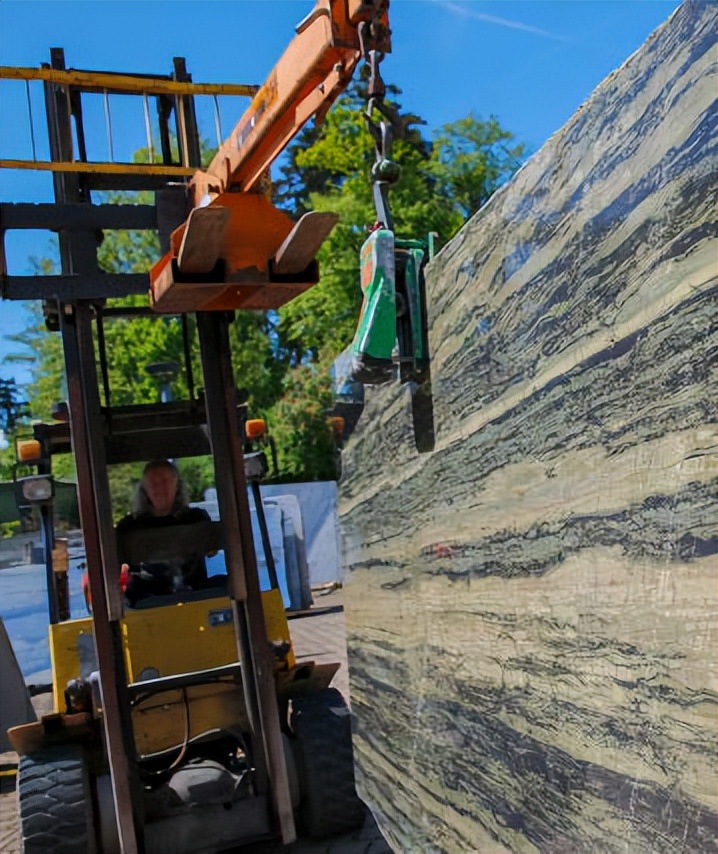 柏丽大家居旗下艺术家具品牌Draenert演绎顶级天然石材浪漫与浓情