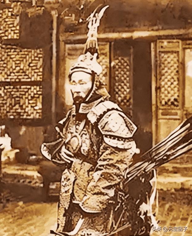 30张日本大*杀屠**罪行照片，日军闯入民宅祸害妇女，这就是罪证2