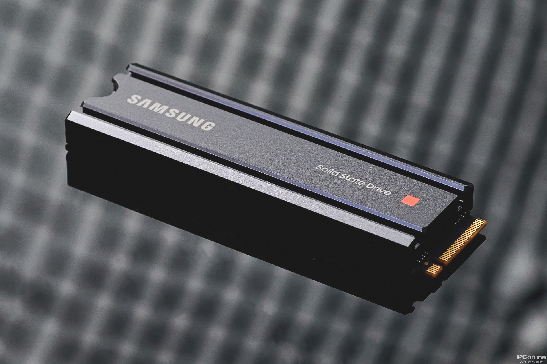 最便宜的2t移动固态硬盘推荐,高性价比的移动固态硬盘产品推荐