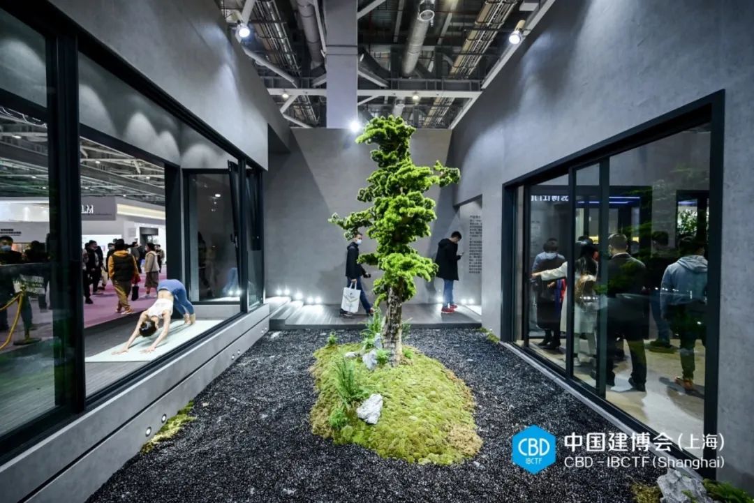 CBD上海虹桥丨传下去：好戏不怕晚，5月来看展