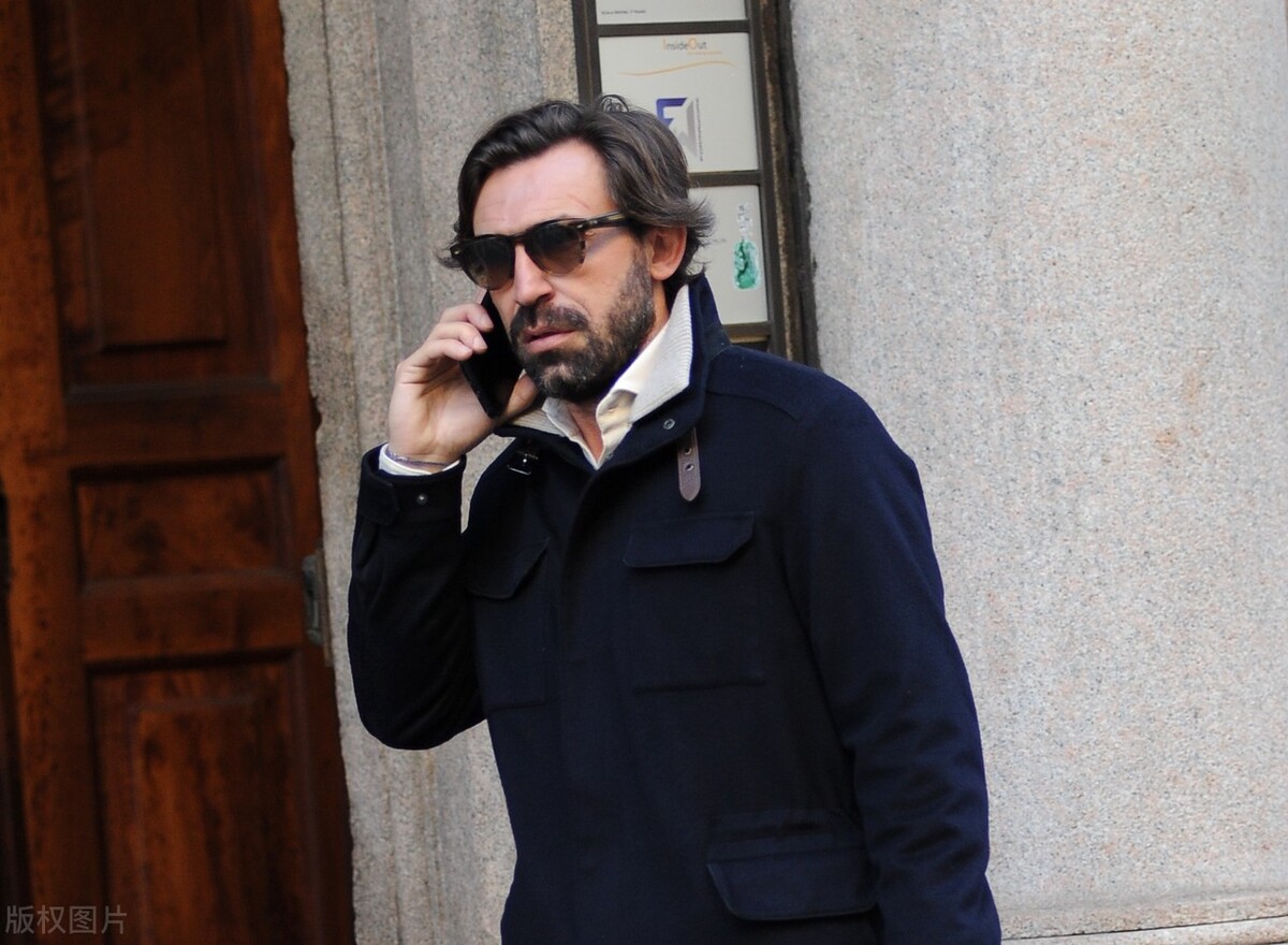 “胖虎”的缺失——足坛后腰的多种战术组合