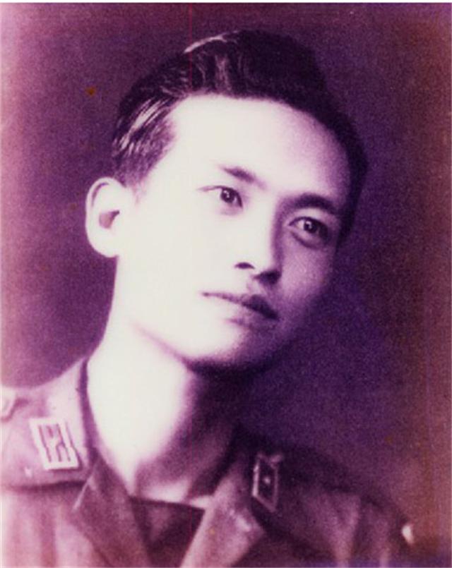 国军少校被俘后送去改造，高声大喊：我是902，获得*云陈**亲自接见