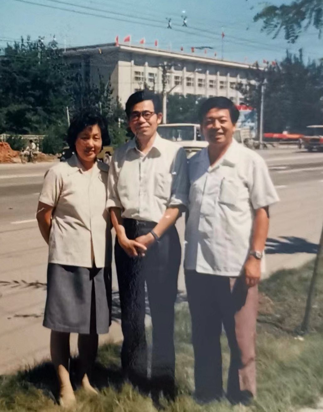 彩色旅图｜与大学生明金惜别：他送我卫国战争时苏联人生活的小说