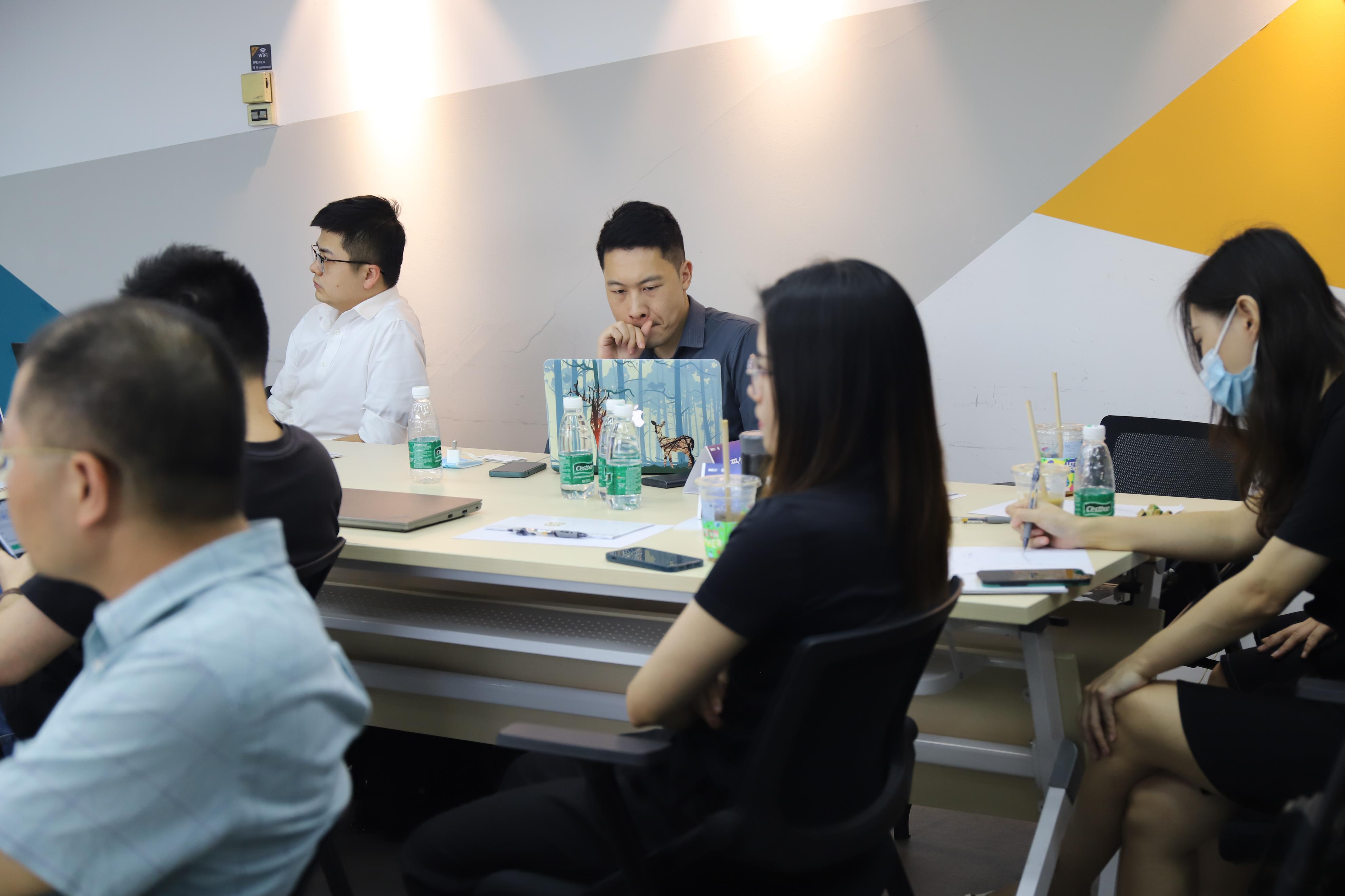 领跑商办服务赛道,创富港荣获“年度卓越商办服务典范企业”