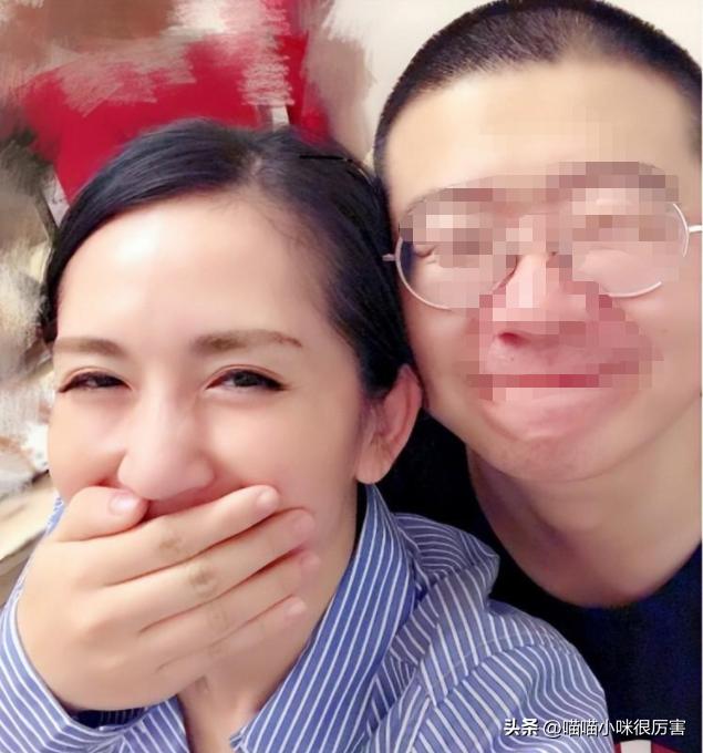 短粗手的女明星,粗短手女星