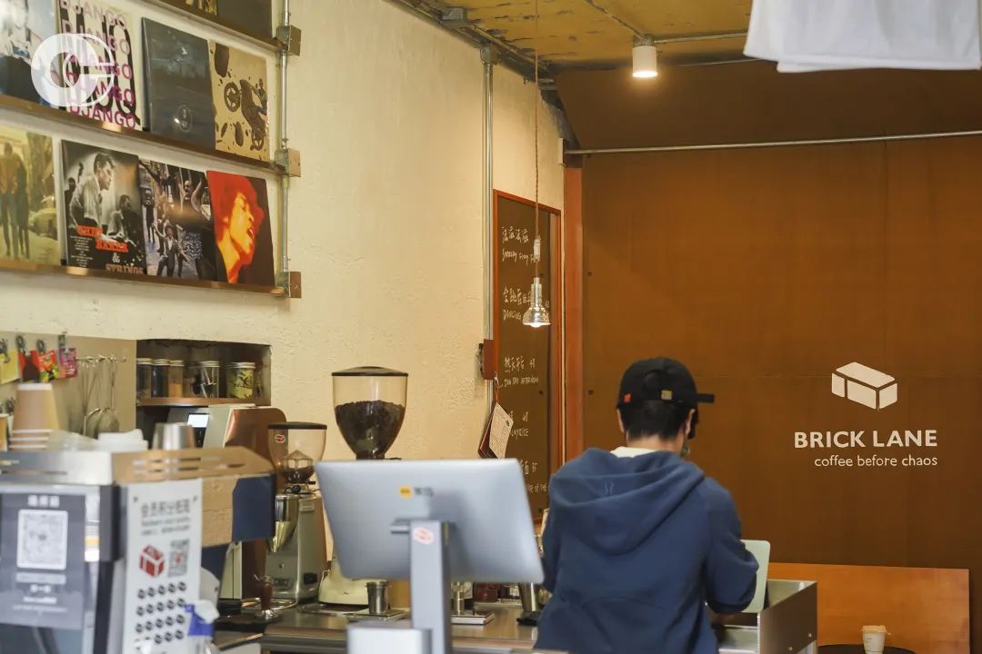 谁说秋天只有萧瑟,谁说秋天只有橘色和红色