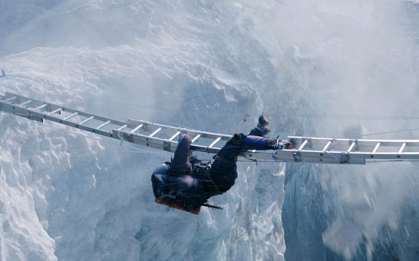 1959年九名登山者遇难视频,攀登珠峰遇难的中国人