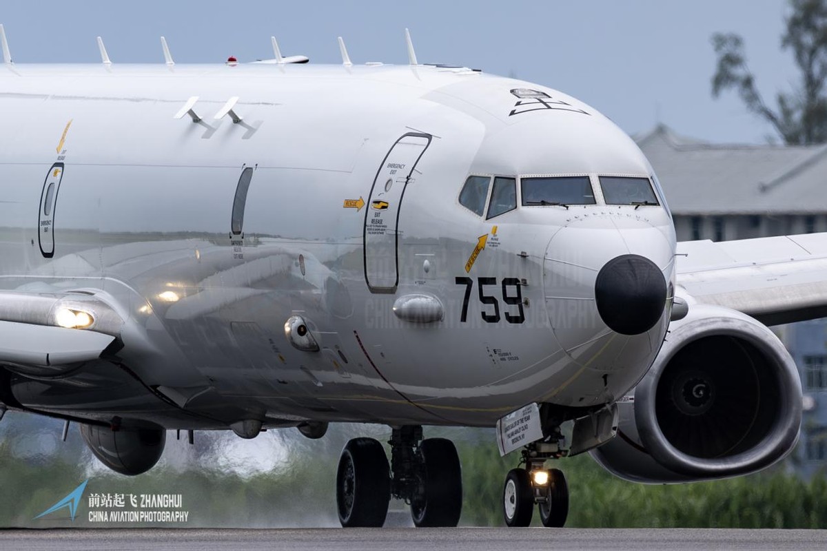 山东舰穿越台湾海峡画面,山东舰穿越台湾海峡画面完整视频