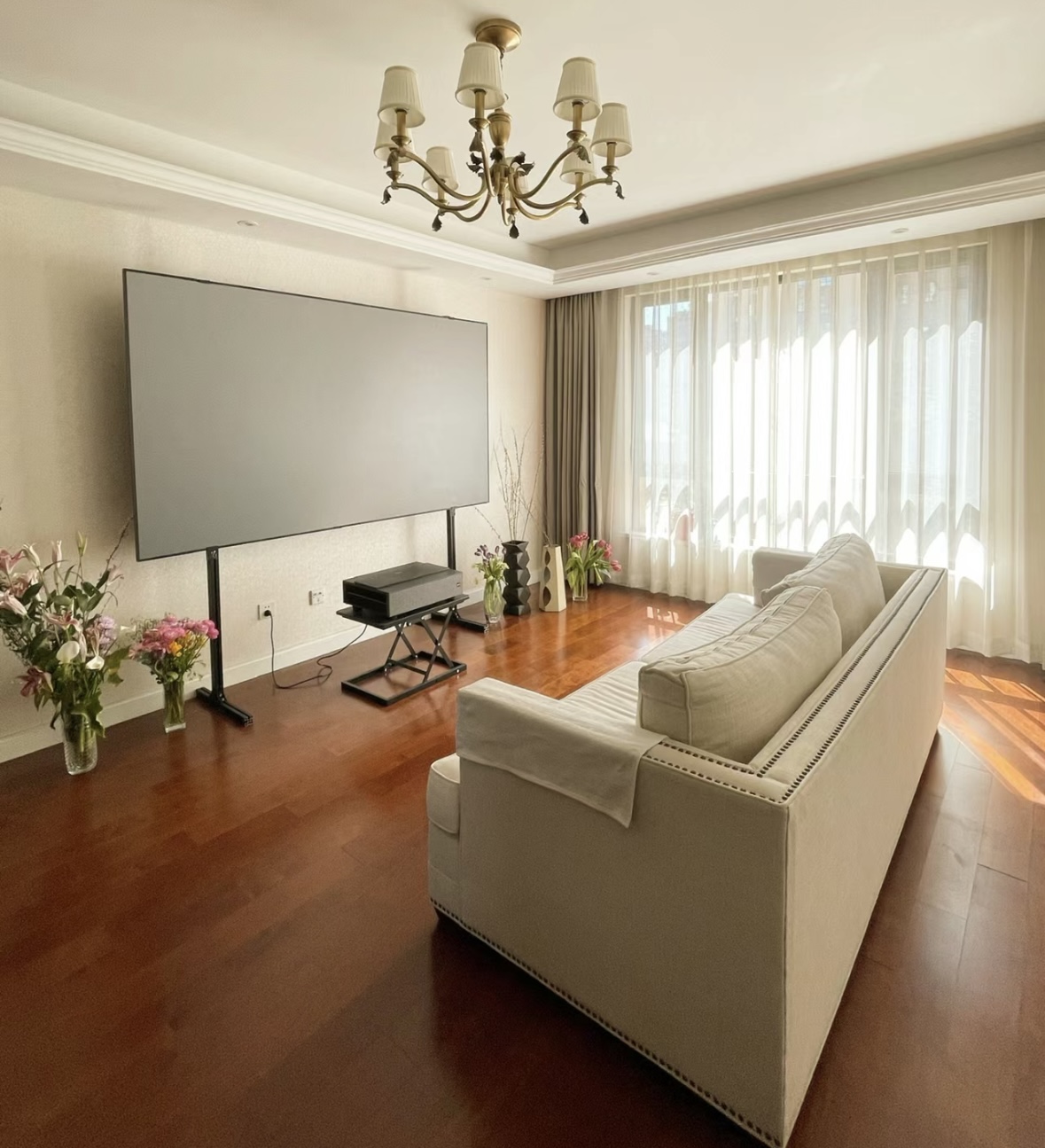 20000元以内激光电视,激光电视和液晶电视哪个更容易坏