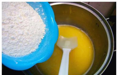 做泡芙简单又好吃不用黄油,30分钟就能做好的泡芙超级好吃