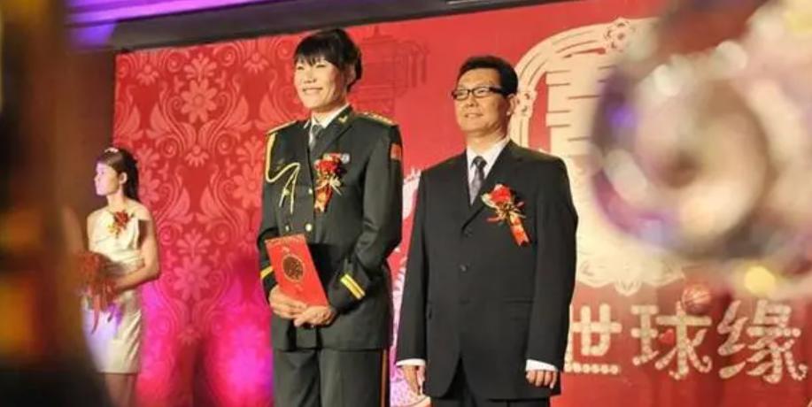 郑海霞科比奥尼尔,奥尼尔郑海霞合影