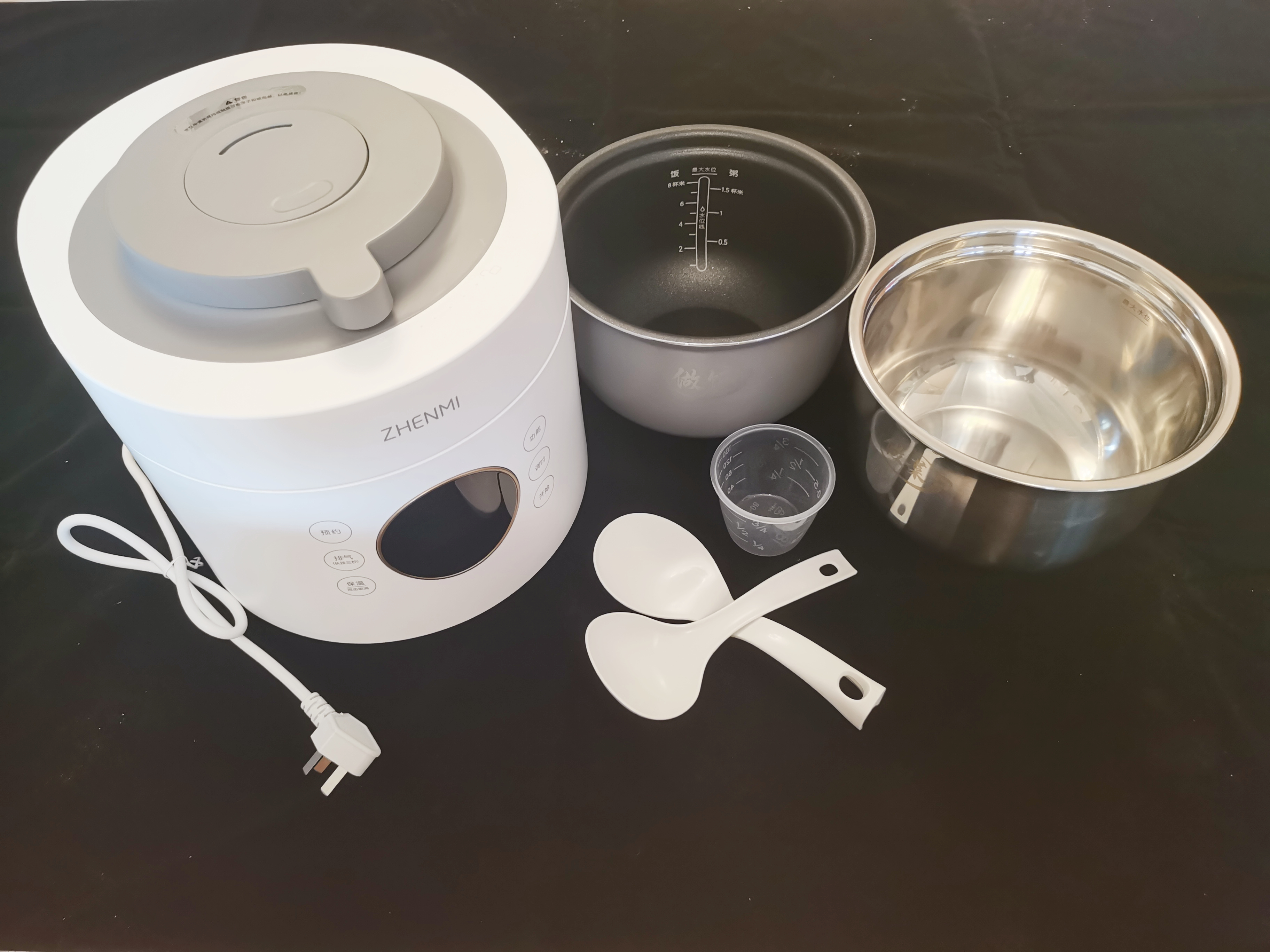 高压锅与电压力锅哪个更实用,高压锅和电高压锅哪个安全