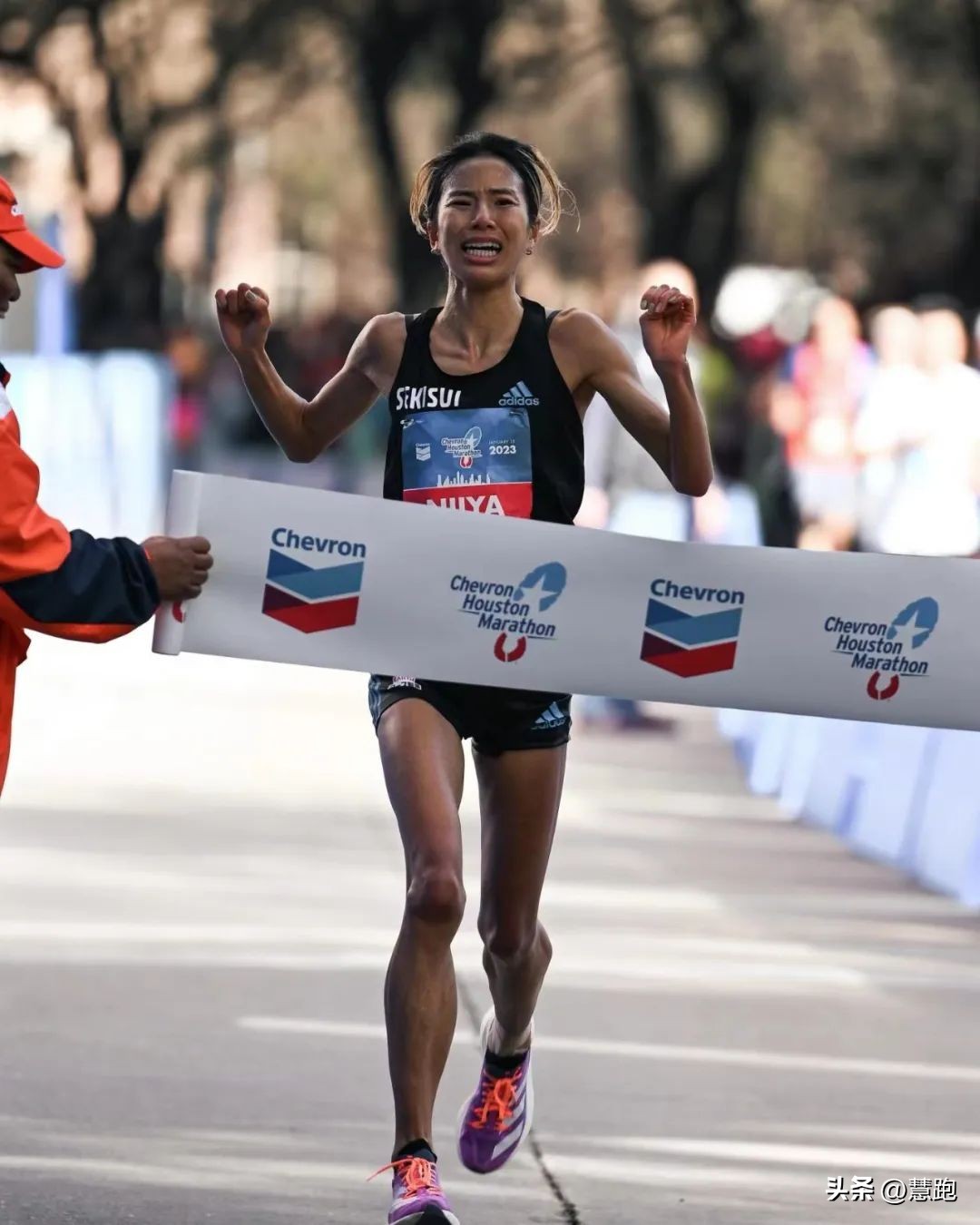 2小时19分24秒新谷仁美采访,新谷仁美2022世锦赛