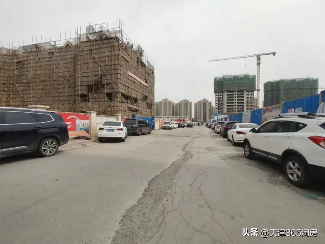 融创复工楼盘,天津融创精彩天地商业项目复工