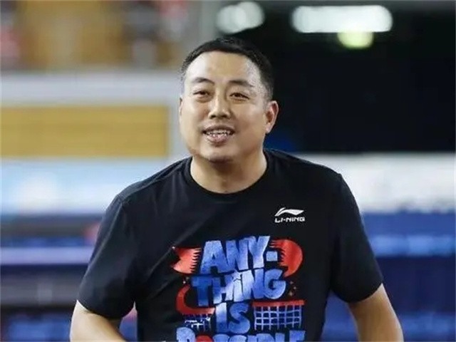 前乒乓球教练刘国梁现在干啥了,国乒教练刘国梁回归天团回忆往事