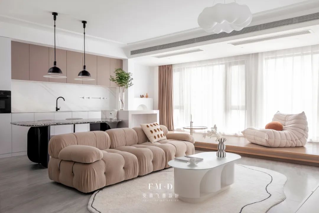 屋子太暗不想开灯怎么引进阳光,室内黑采光不好怎么办