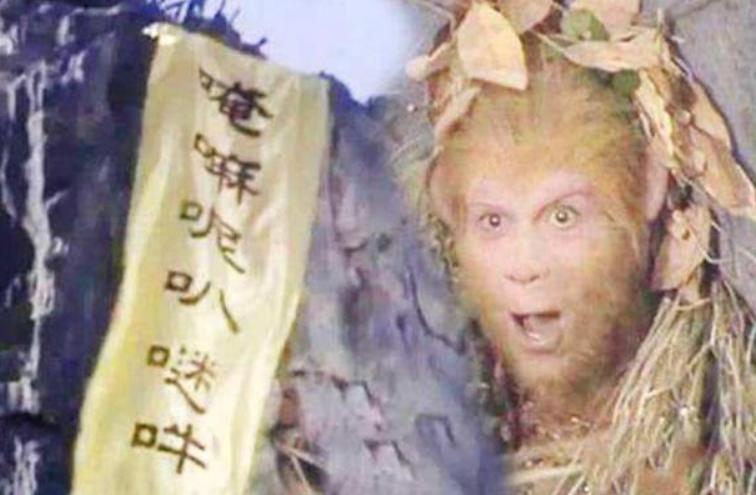 大爷挖出一个石头,老百姓挖到一块自然奇石有啥说法