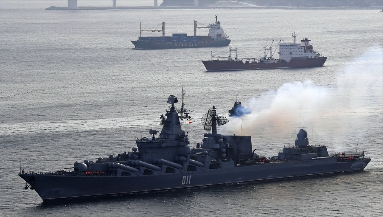 俄军舰在日本海演习,055型驱逐舰俄罗斯演习