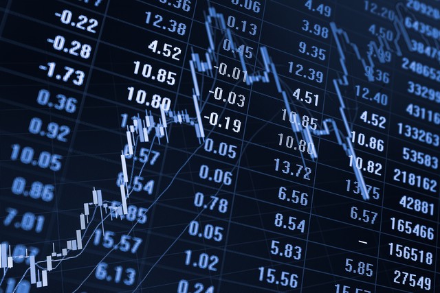 当代足球的市场化特点,足球应该怎么买风险低回报高