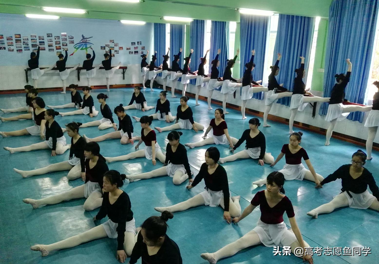 师范类专业的就业形势和就业政策,师范专业就业前景及待遇