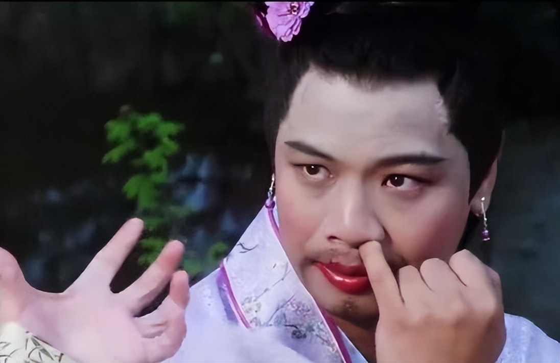 盘点几位女星的素颜谁惊艳到你了,四大女星素颜照哪位更让你惊艳