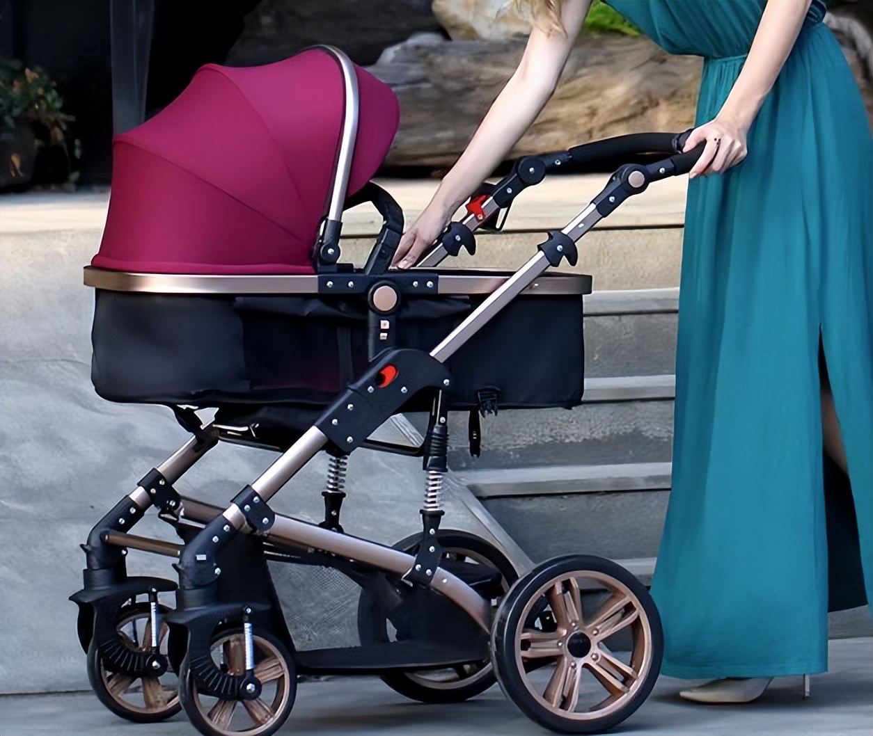 teknum婴儿车是哪个国家的,teknum婴儿车折叠