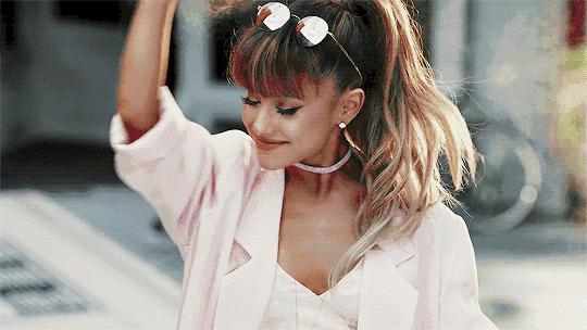 ysl反转巴黎经典和光耀淡香水,ysl黑鸦片香水