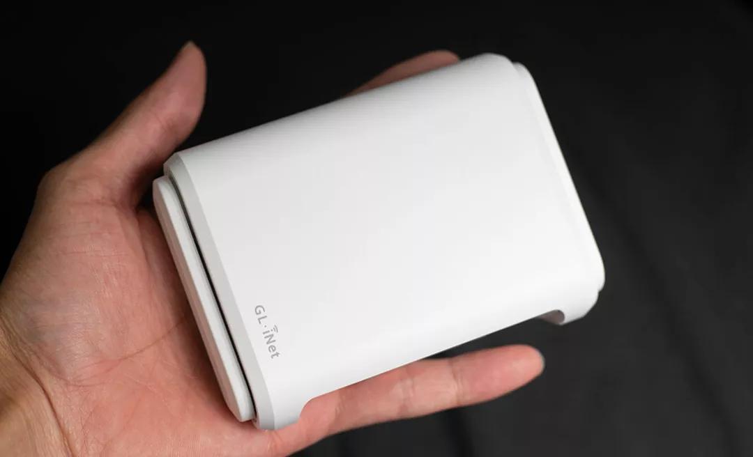 国产芯！迷你OpenWRT神器：SFT1200路由器，可当轻量NAS+热点共享