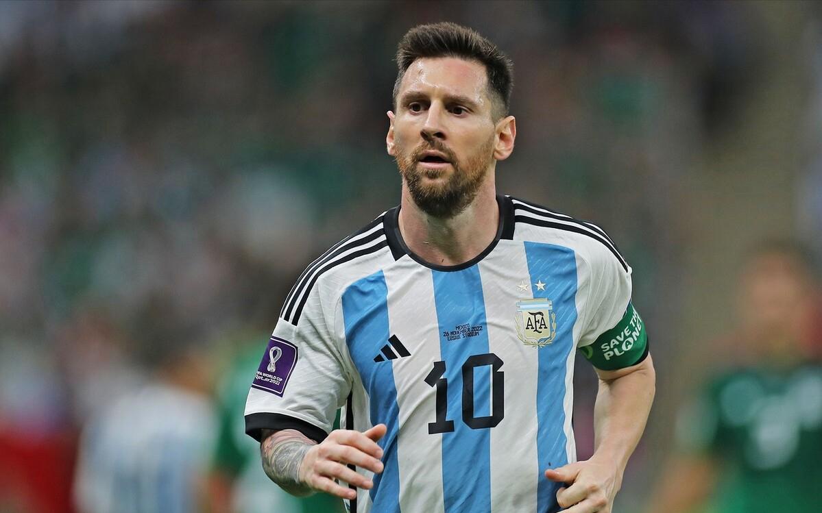 收购曼联的传闻,贝克汉姆梅西4场打进7球