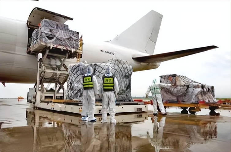 进出口通关实务,出口转关货物报关流程