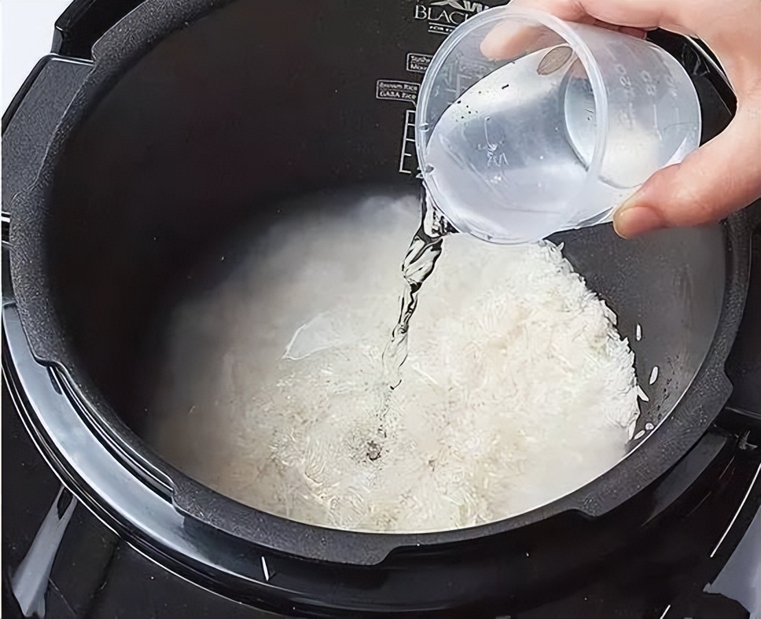 米饭配什么素菜好吃入味,一招教你让米饭更香