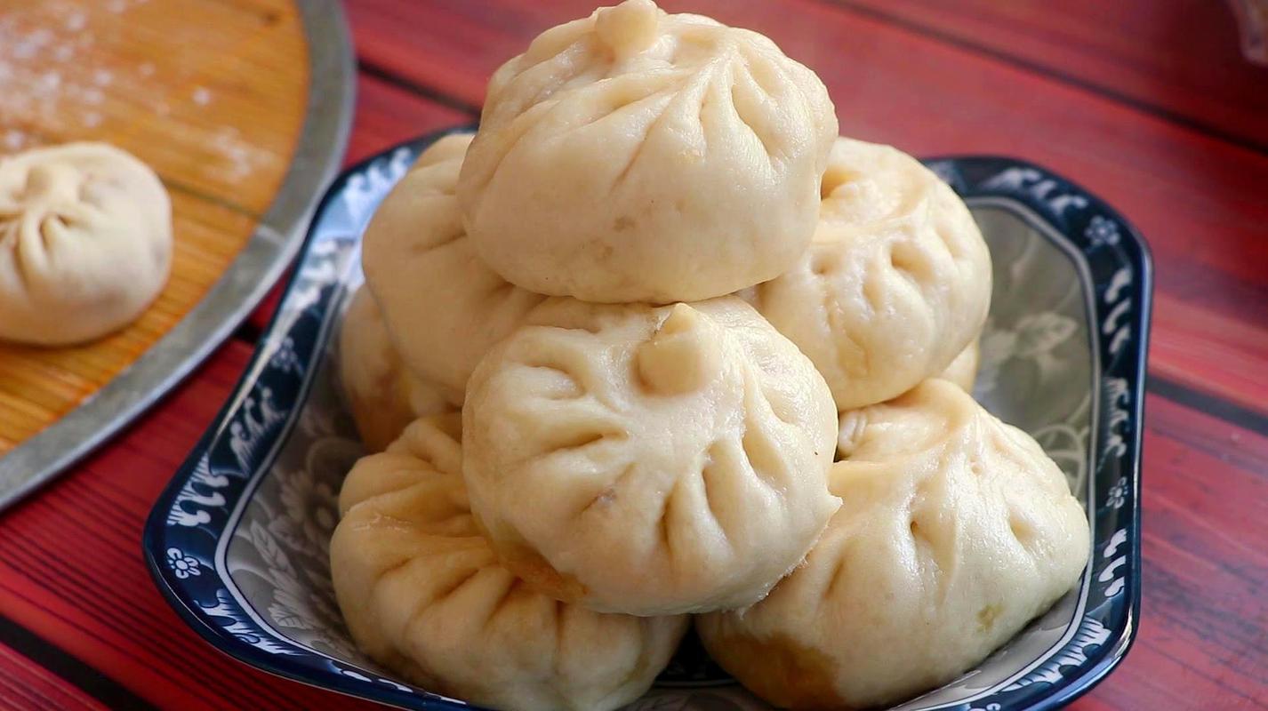 蒸包子馍是冷水蒸好或是开水蒸好,蒸包子冷水上锅蒸还是开水上锅蒸